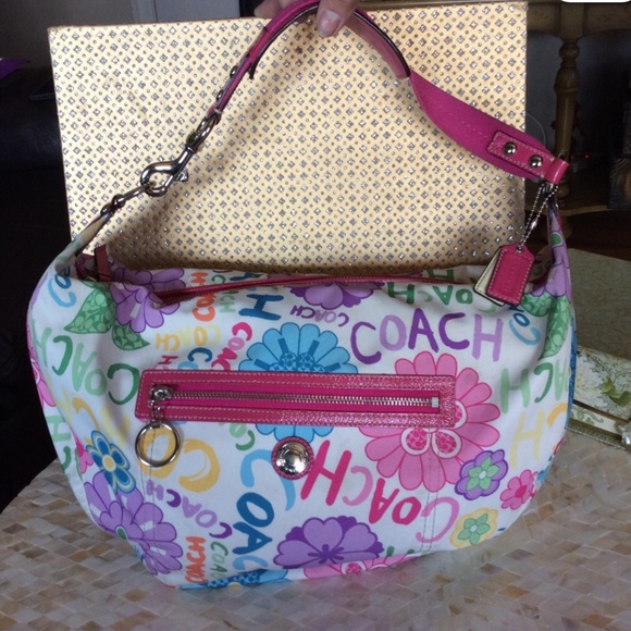 Coach Handbags - Coach Daisy Flower Hobo Bag